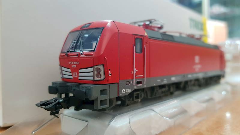 Lokomotywa elektr. Vectron DB H0 Trix 22283 SOUND