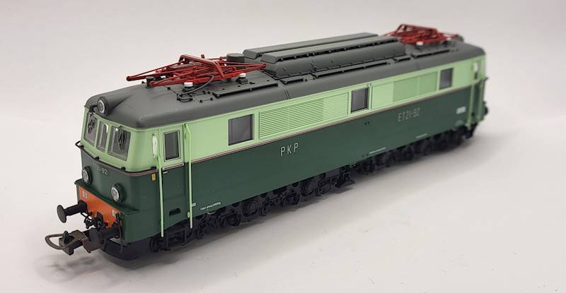 Lokomotywa elek. ET21-92 PKP H0 PIKO 51605