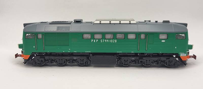 Lokomotywa spalinowa ST44-1028 H0 Roco 62763