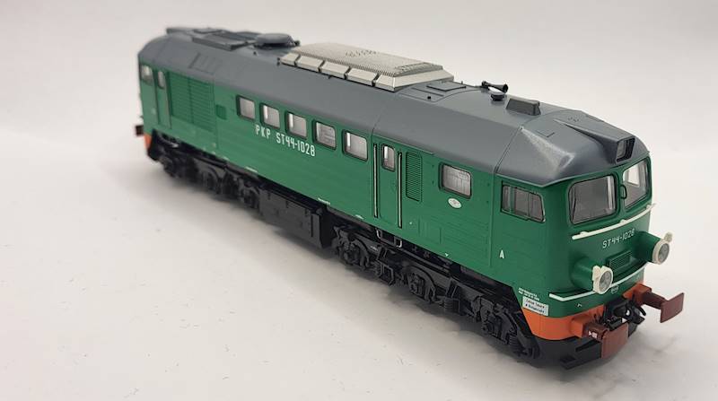 Lokomotywa spalinowa ST44-1028 H0 Roco 62763
