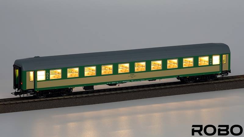 Wagon PKP 2kl 111Aw War. Szczęśl H0 ROBO 222391 oś