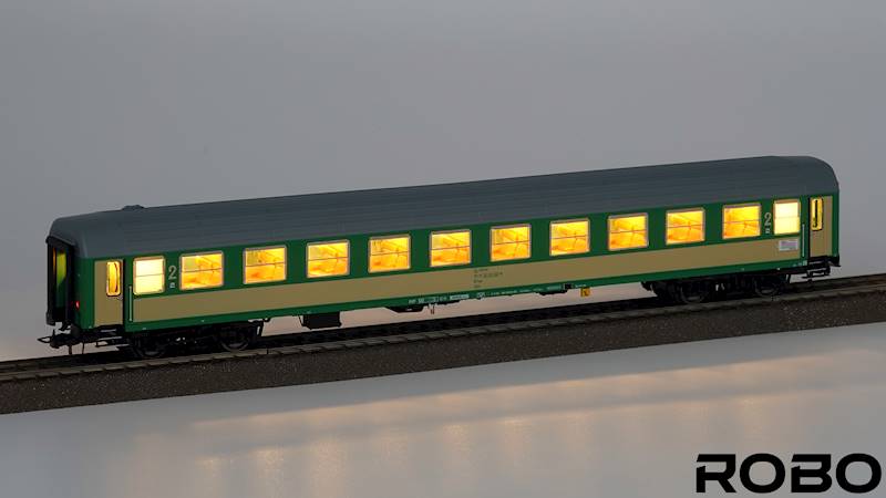 Wagon PKP 2kl 111Aw Przemyśl H0 ROBO 222381 oświe.