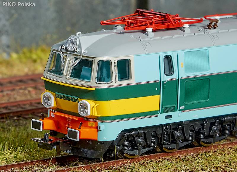 Lokomotywa Elektrowóz ET22-273 H0 PIKO 96336