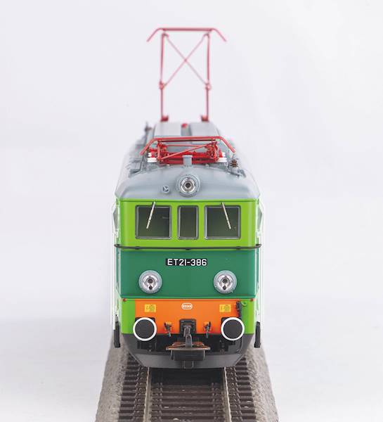 Lokomotywa Elektrowóz ET21 PKP H0 Piko 51606