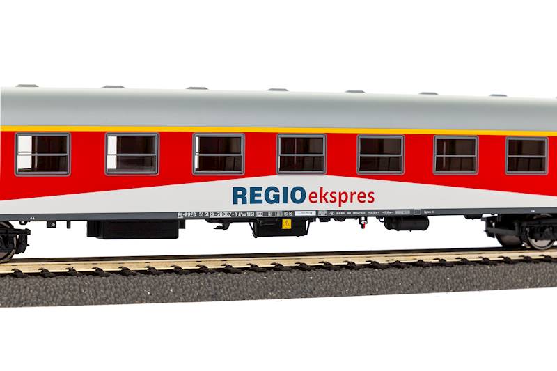 Wagon osobowy 2 klasa typ 112A PR VI H0 97623