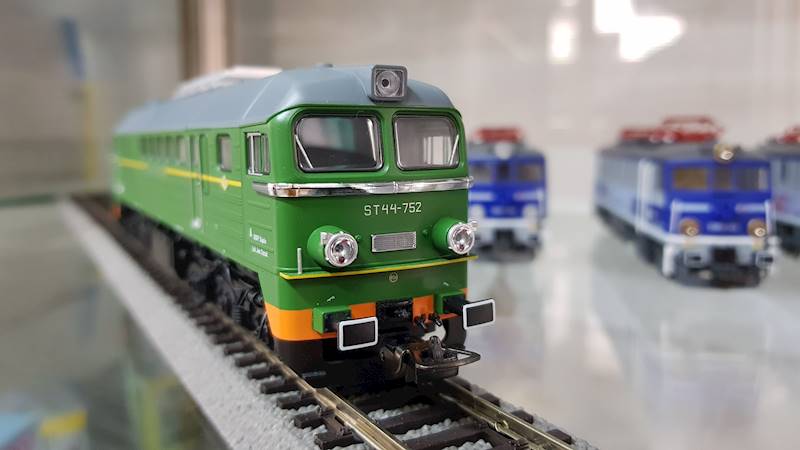 Spalinowóz ST44-752 PKP IV H0 PIKO 52924