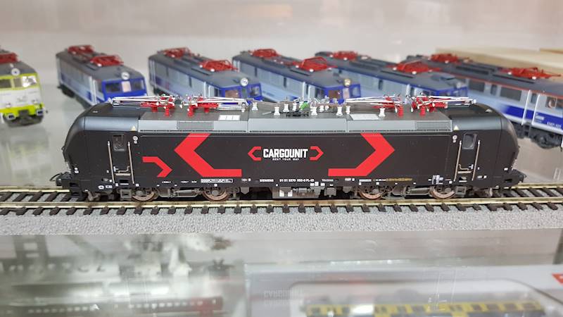 Elektrowóz Vectron EU46 CargoUnit VI H0 PIKO 21634