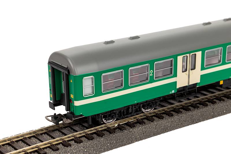 Wagon osobowy 120A  kl.2 PKP ep. V H0 PIKO 96664