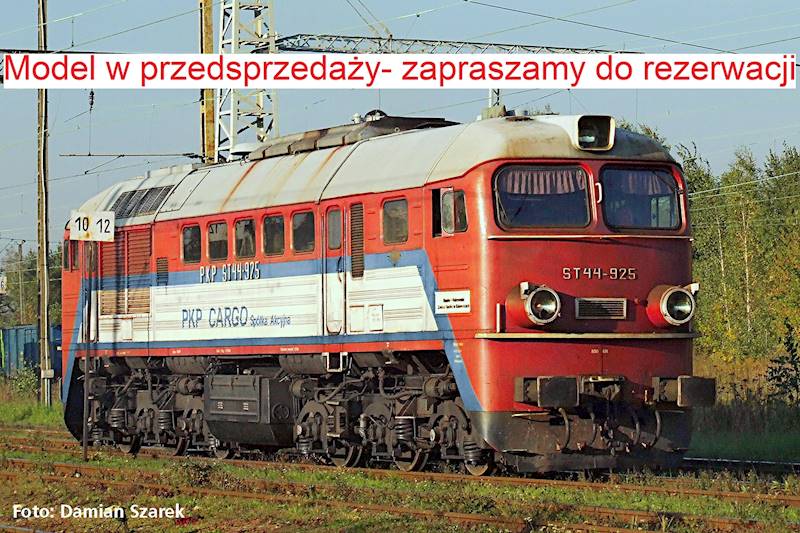Lokomotywa spalinowa ST44 PKP Cargo H0 PIKO 52107