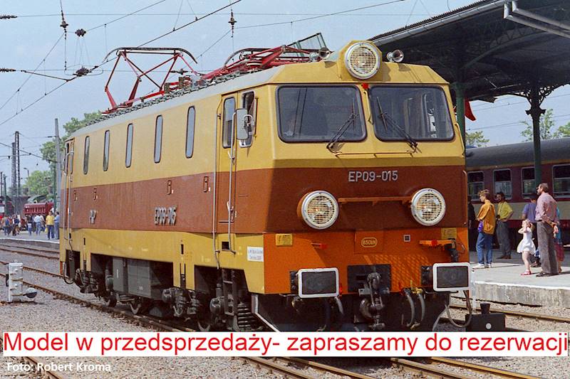 Elektrowóz EP09-015  PKP V H0 PIKO 97530