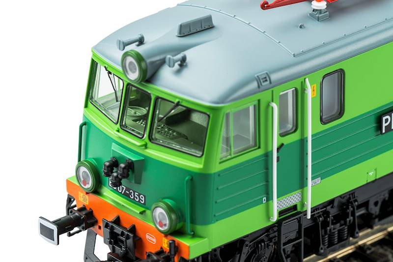 Lokomotywa Elektrowóz  EU07-359 H0 PIKO 96397