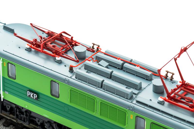 Lokomotywa Elektrowóz  EU07-359 H0 PIKO 96397