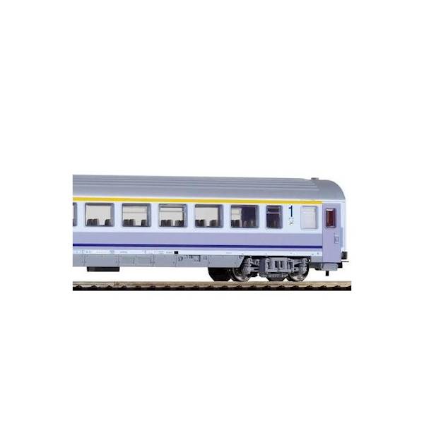 Wagon osobowy 1 klasa IC  PKP H0 PIKO 58663- 3