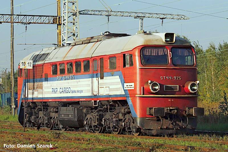 Lokomotywa spalinowa ST44 PKP Cargo H0 PIKO 52107