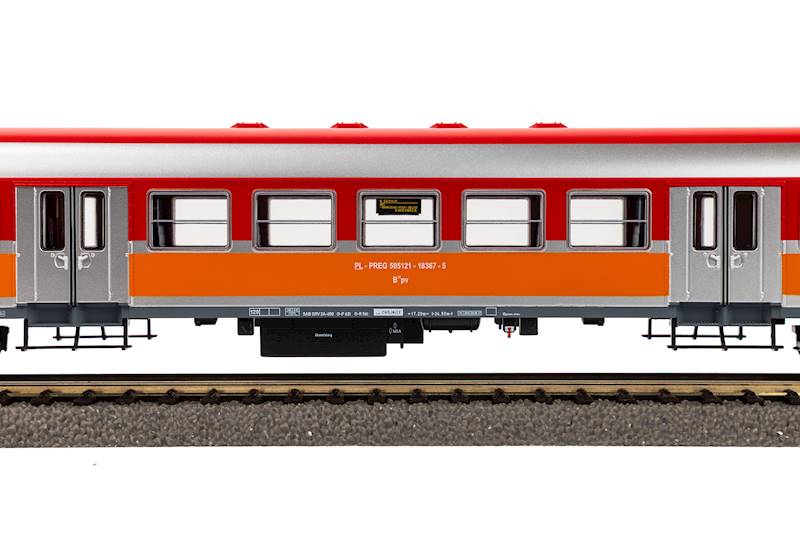 Wagon osobowy 120A  kl.2 PKP ep. V H0 PIKO 96665