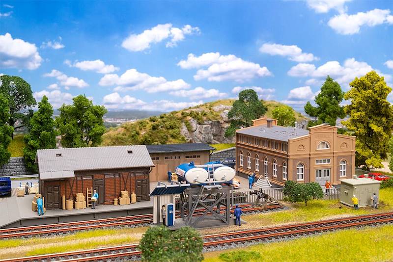 190088 Zestaw Przeładunek towarów Faller H0