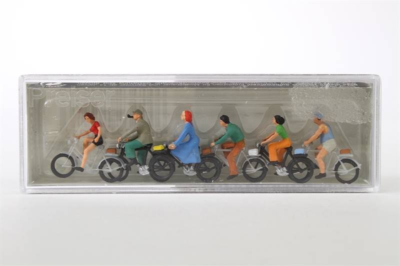 10091 Preiser Rowerzyści 6szt  H0