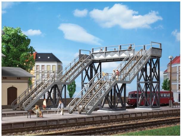 Auhagen 11363 – Przejście nad torami Skala H0 