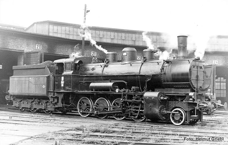 Lokomotywa Tr12 PKP III + PluX22  H0 50802 SOUND