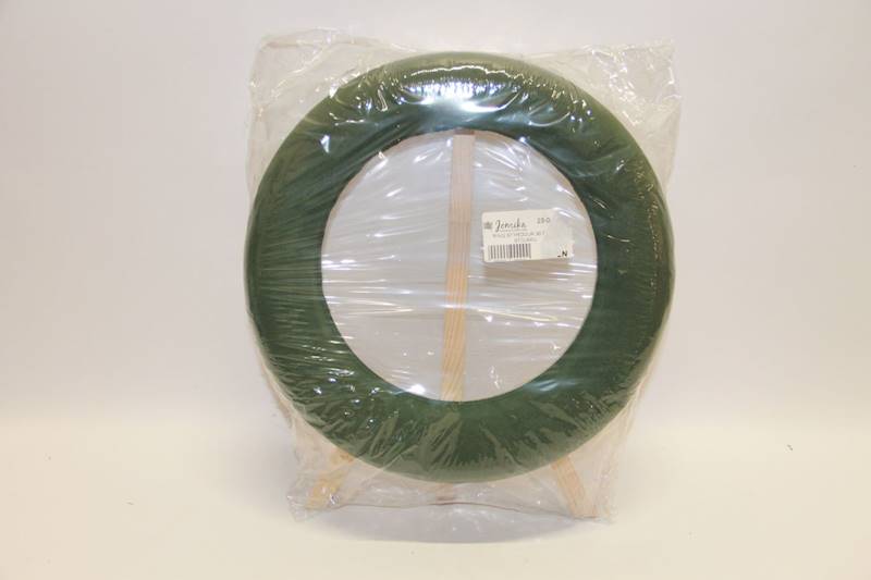 RING 30 CM STYRODUR NA STOJAKU