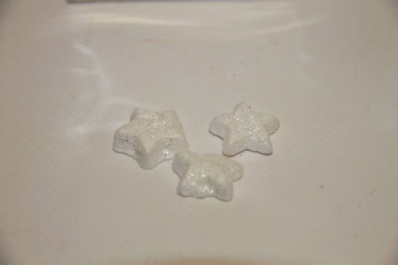 GWIAZDKA STYROPIAN BROKAT BIAŁE