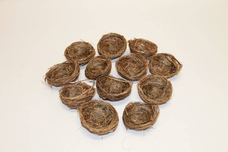 GNIAZDKA 12 SZTUK 6,5CM 