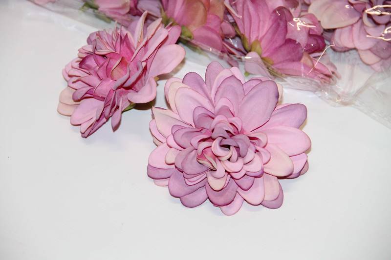 DALIA WYROBOWA  • ': VIOLET.
