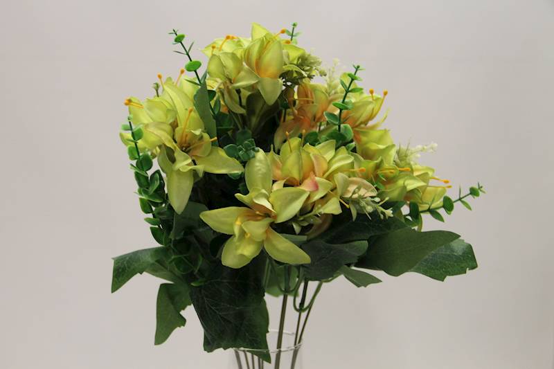 BUKIET LILIA X 10 • ,;: YELLOW/GREEN