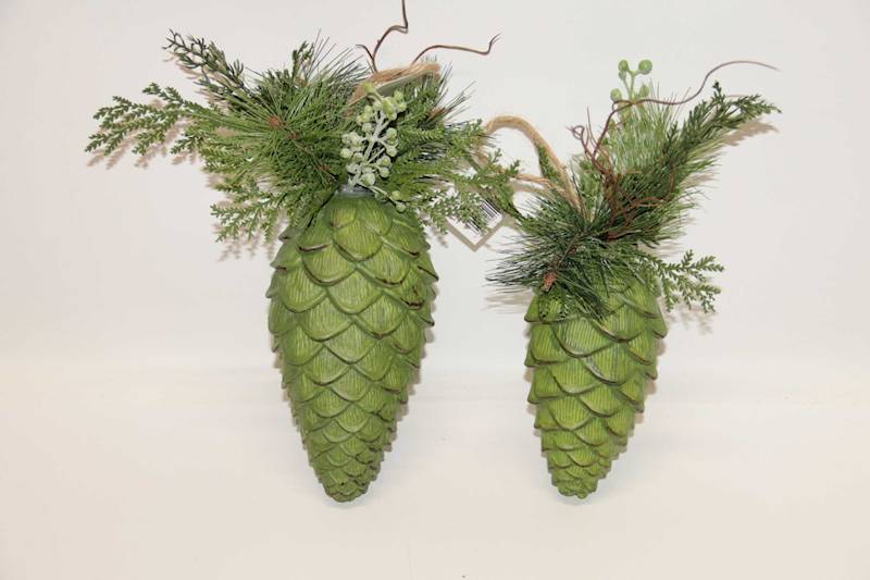 SZYSZKA ZIELONA ŚREDNIA, PLASTIK Z ZIELONYMI GAŁĄZKAMI ZAWIESZKA 30 CM