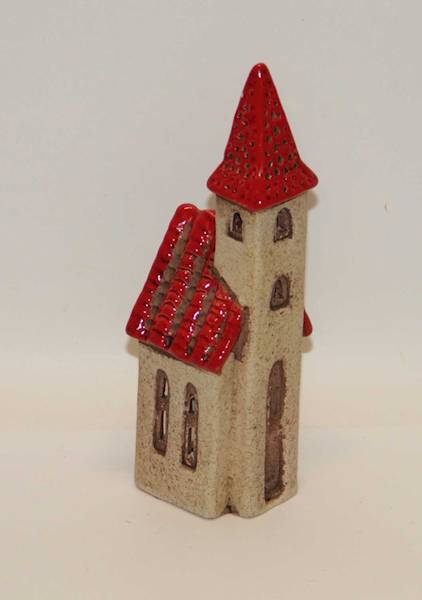 DOMEK ŚWIECZNIK BEŻOWY Z WIEŻĄ I CZERWONYM DACHEM 6,8*6,3*20,7