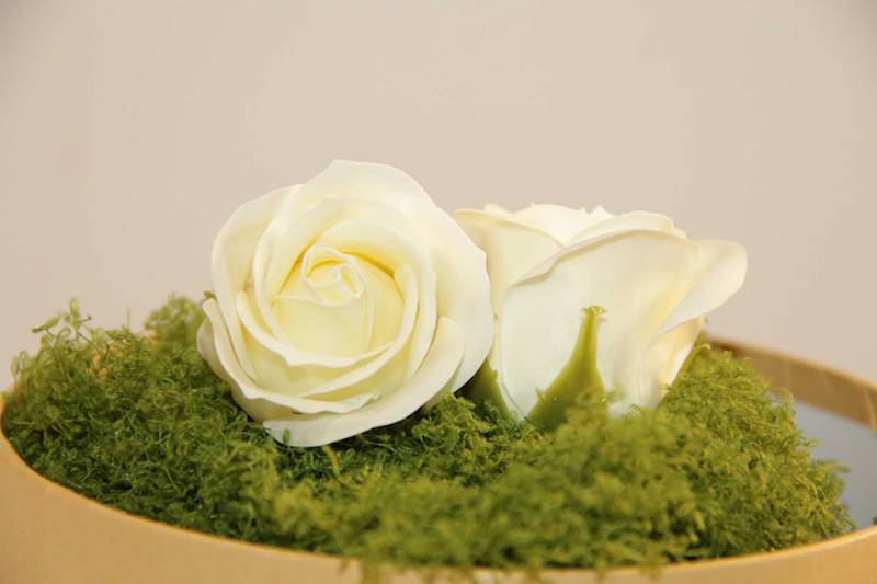 RÓŻA MYDLANA MAŁA 50 SZT. • ': ECRU.