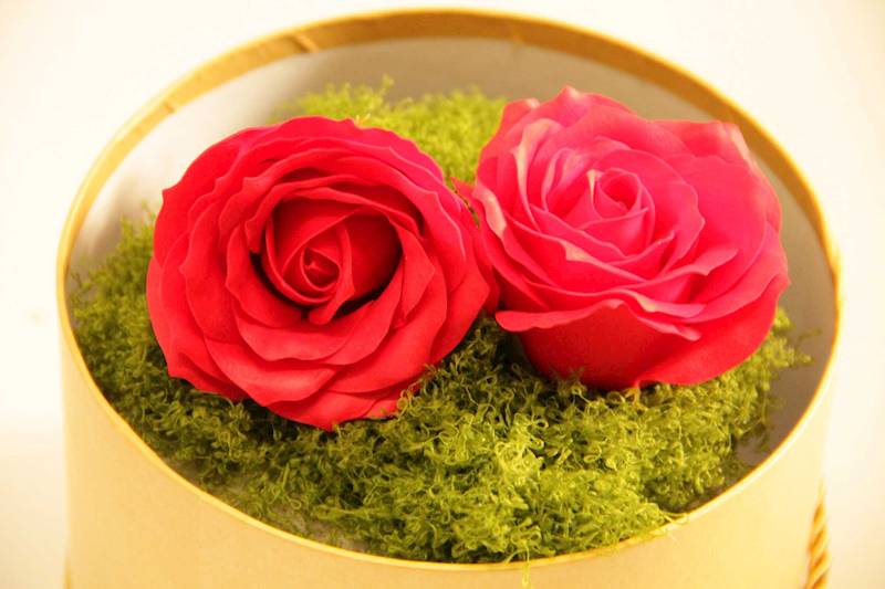 RÓŻA MYDLANA DUŻA 25 SZT. • ': RED.