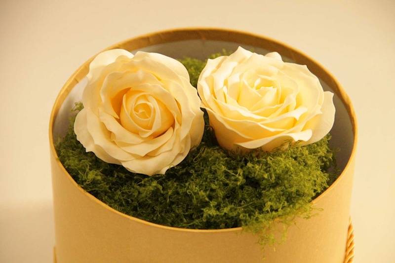 RÓŻA MYDLANA DUŻA 25 SZT. • ': CREAM.