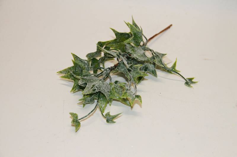 BLUSZCZ PIK Z BROKATEM