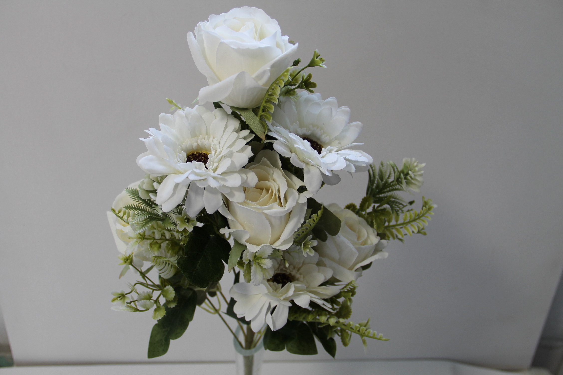 BUKIET RÓŻA GERBERA X 9 • ,;: WHITE