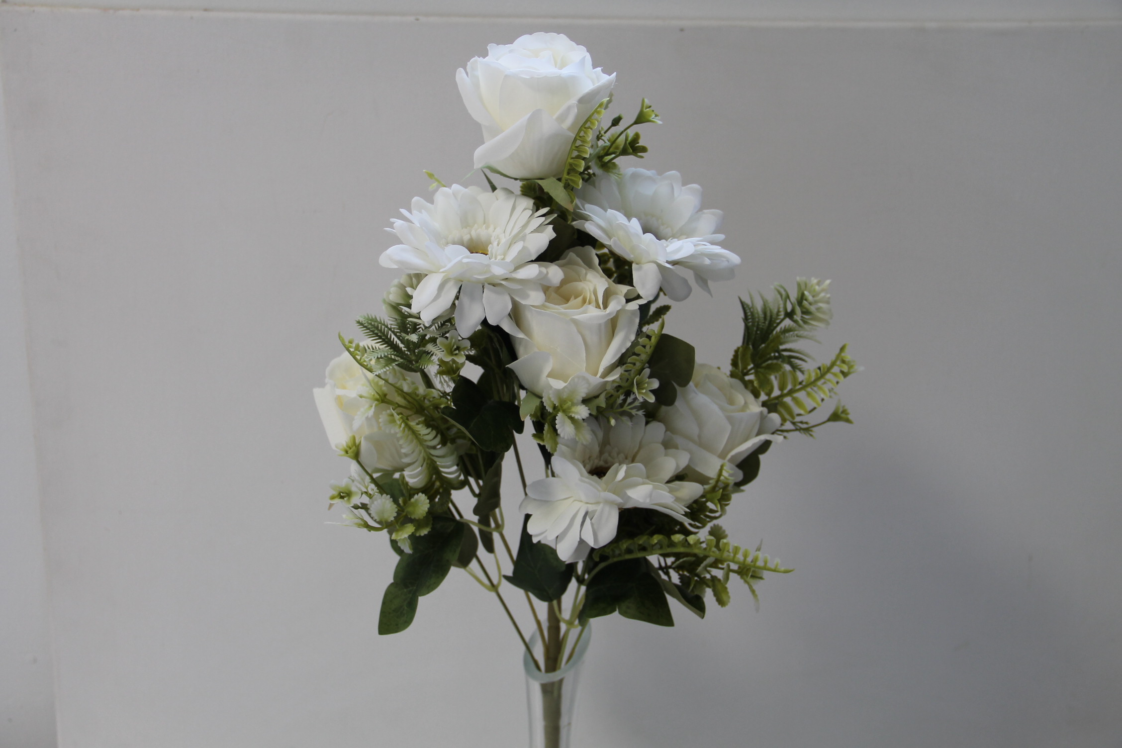 BUKIET RÓŻA GERBERA X 9 • ,;: WHITE