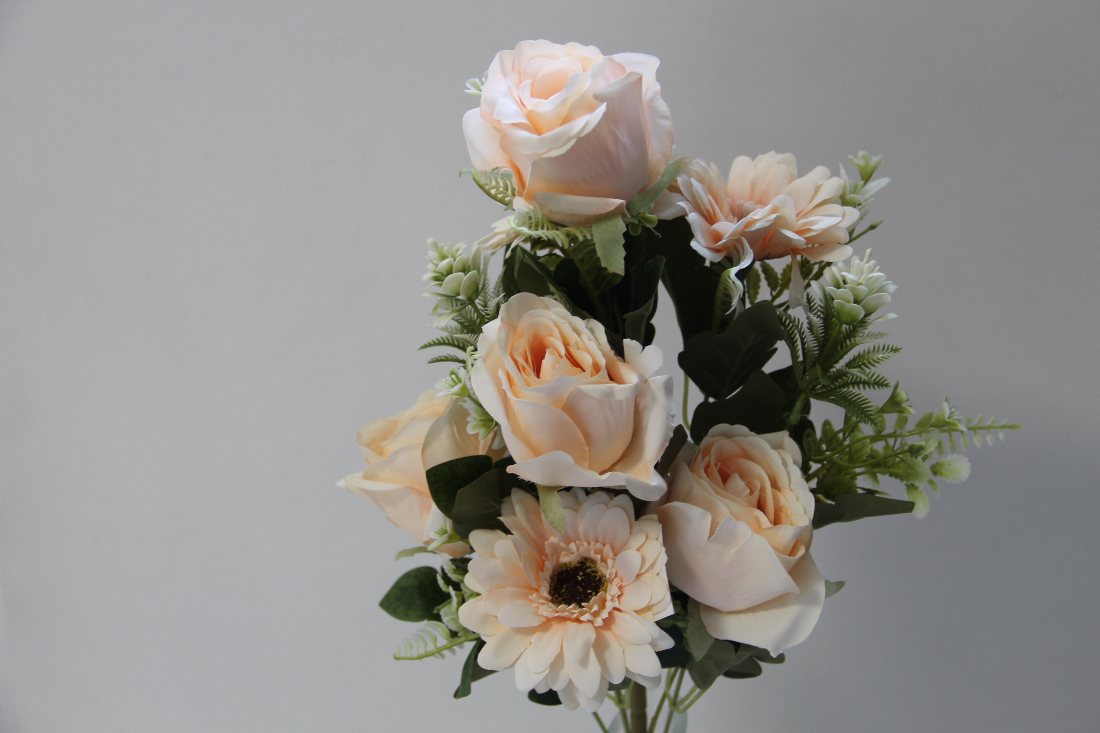 BUKIET RÓŻA GERBERA X 9 • ,;: LT.PEACH