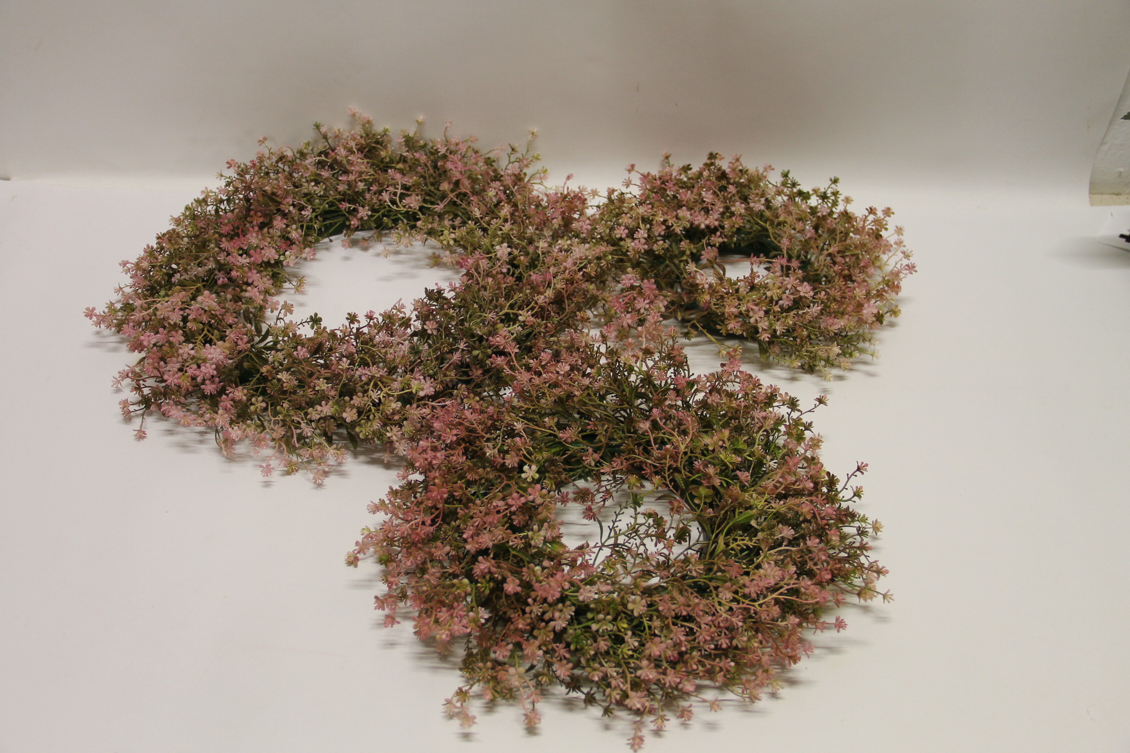 WIANEK Z DROBNYMI RÓŻOWYMI KWIATKAMI 32 CM