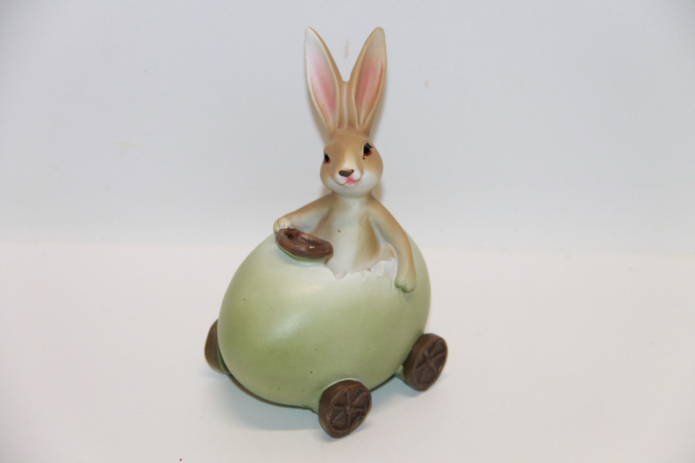 ZAJĄC W SAMOCHODZIE