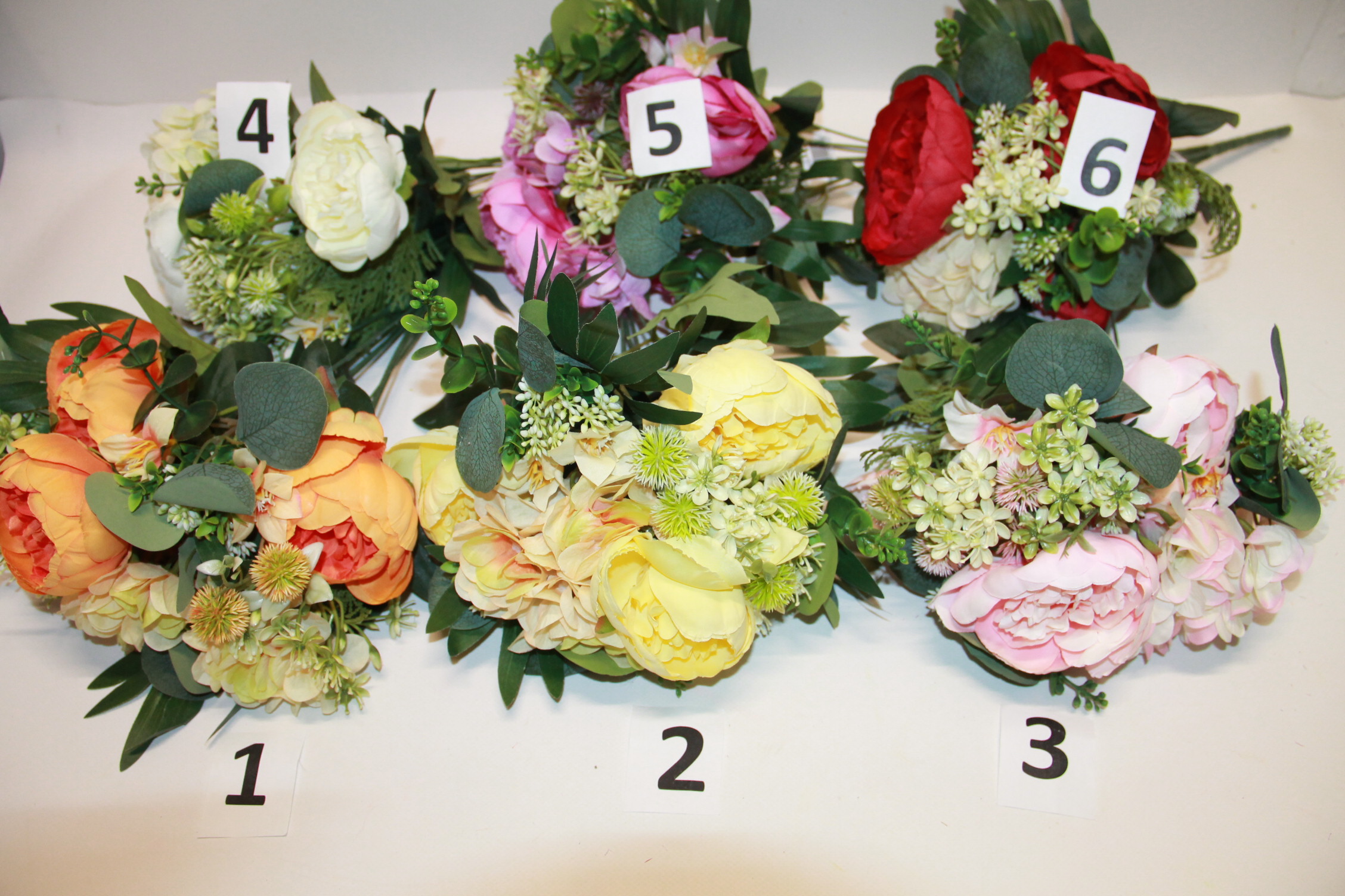 BUKIET PIWONIA/TUJA X12