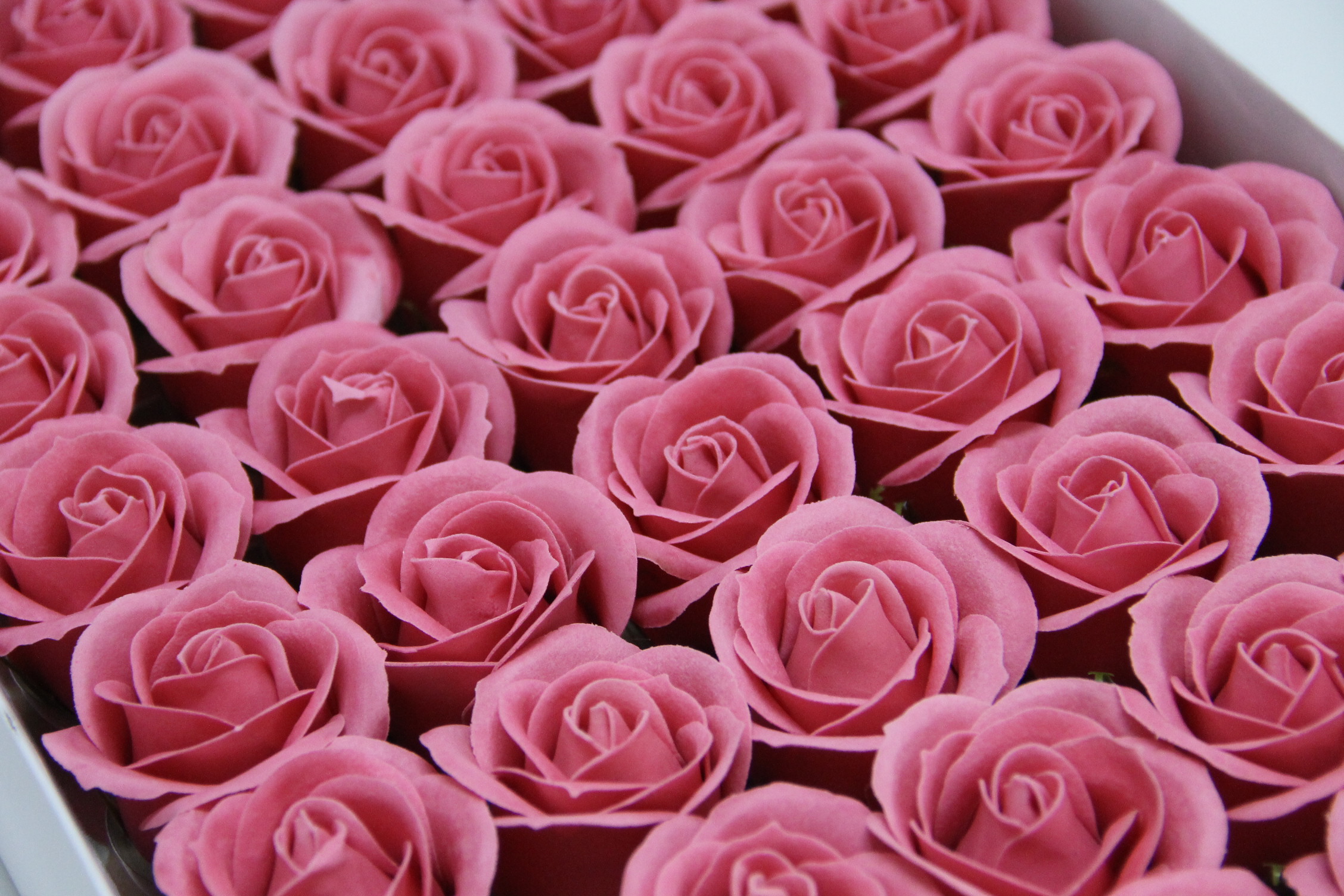 RÓŻA MYDLANA MAŁA 50 SZT. • ': CHERRY.