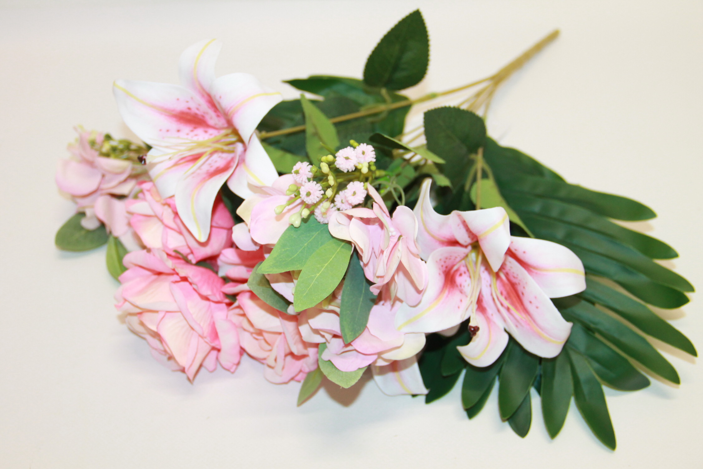 BUKIET RÓŻA LILIA GIPSÓWKA