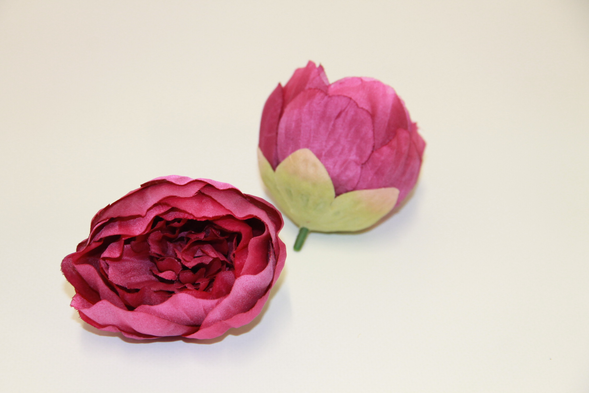 PIWONIA WYROBOWA MNIEJSZA • ': FUCHSIA