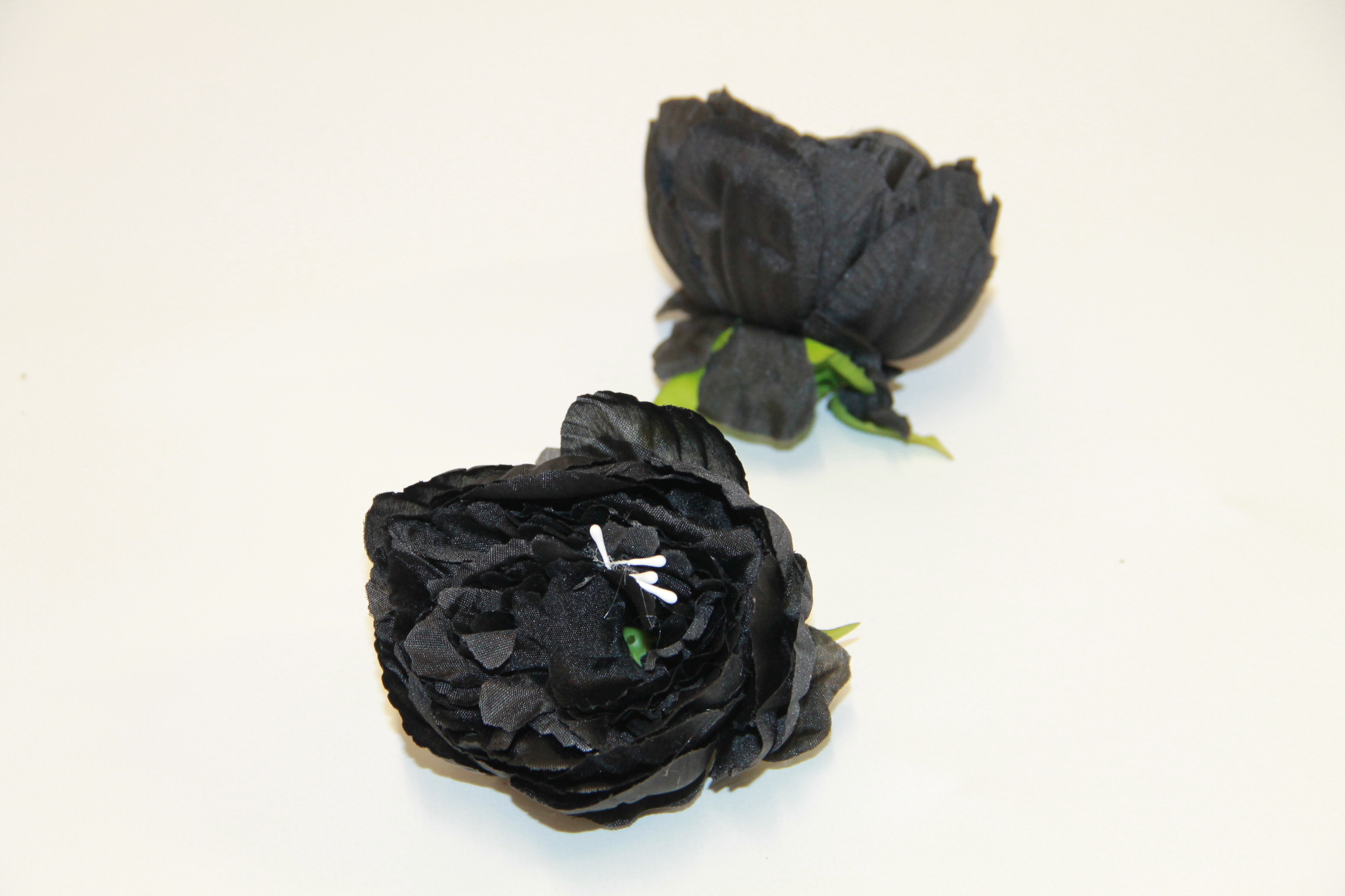 PIWONIA WYROBOWA • ': BLACK.