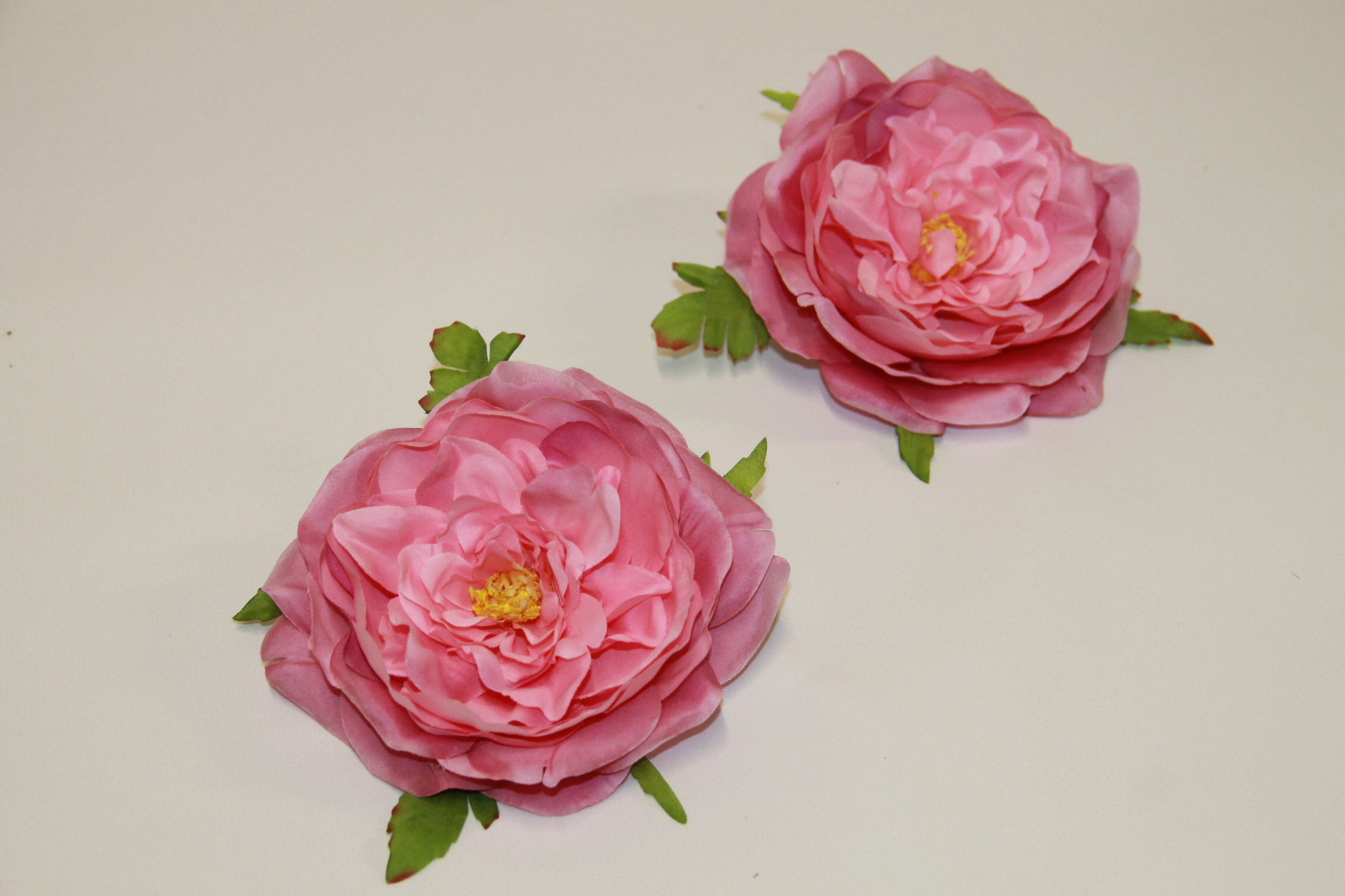 PIWONIA WYROBOWA ROZWINIĘTA • ,;: PINK..