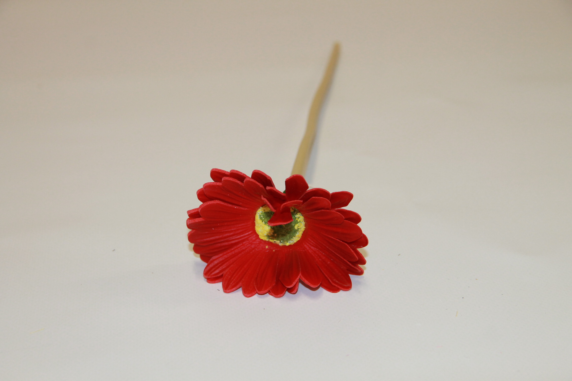 GERBERA POJEDYŃCZA PIANKA RED