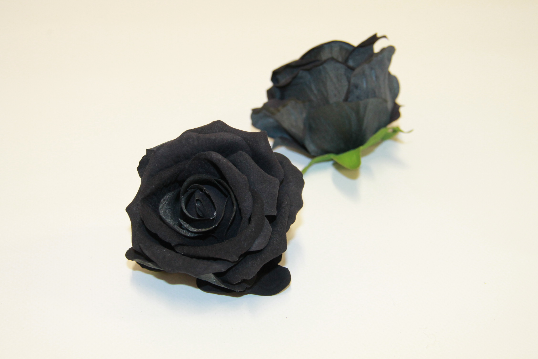 RÓŻA VELVET • ": BLACK 06