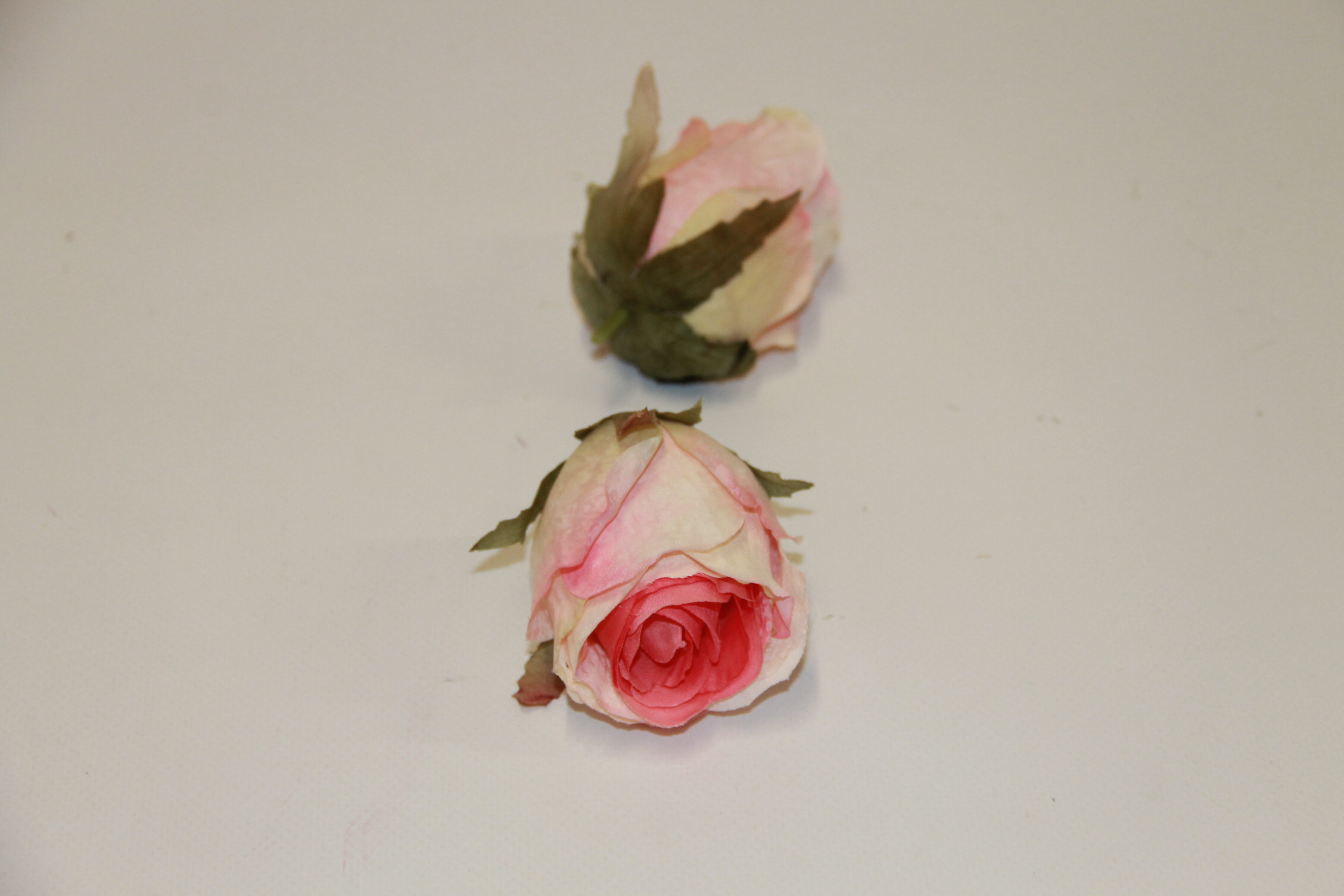 RÓŻA PODSUSZANA PĄK • ': PINK.