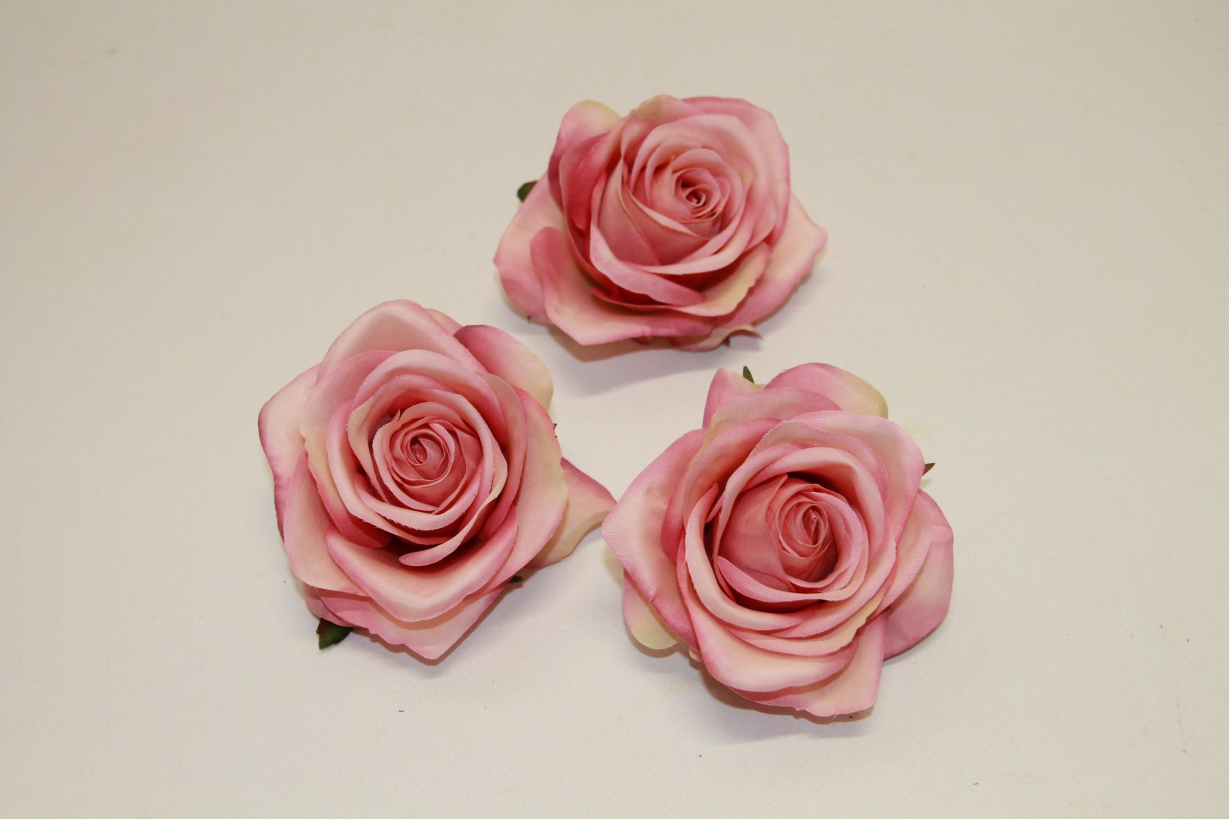 RÓŻA WYR. 385 • ,;: #3067 MAUVE LT PINK