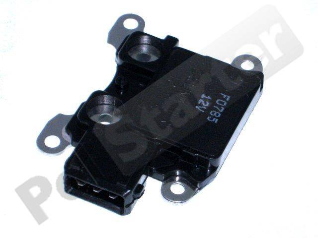 P-135-854 Regulator napięcia